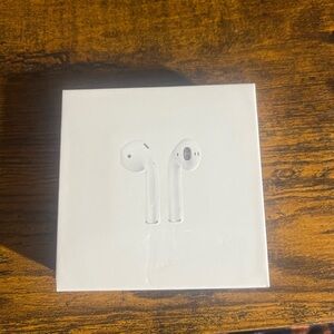 Apple AirPods in Classic White